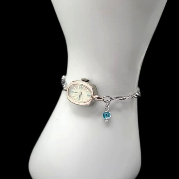 Timex 1976 Ladies Aqua Accented 17-Jewelled Mechanical Watch - Picture 1 of 8